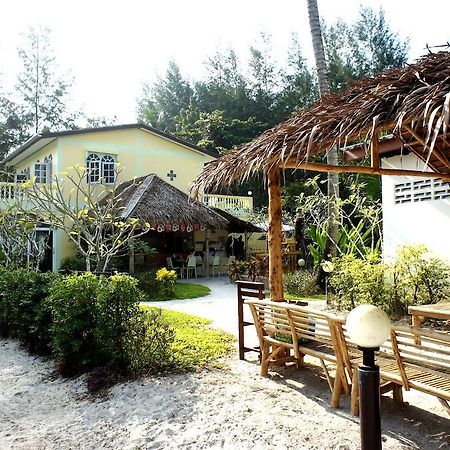 Roo Poo Guest House Koh Kho Khao Island Esterno foto